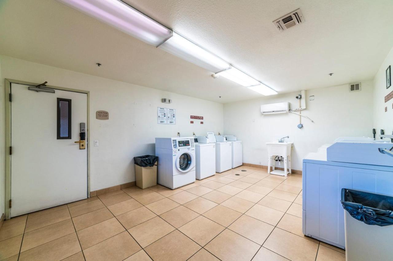 Metro Phx Downstairs Studio Sleeps 4 Ada Accessible Phoenix Kültér fotó